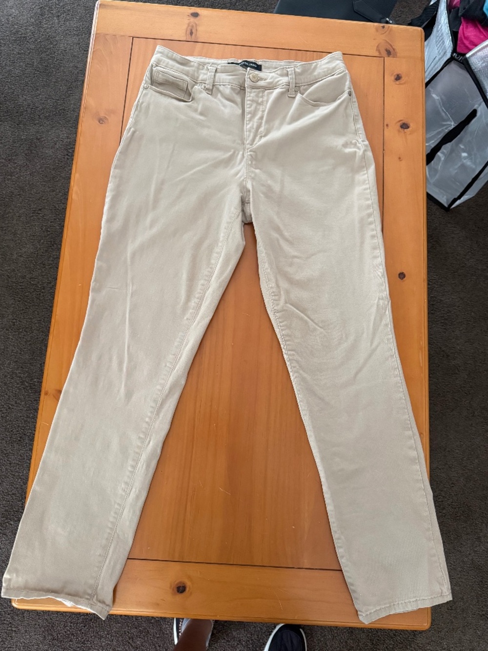 Bandolino Beige Khaki Straight Leg Stretch Pants Jeans